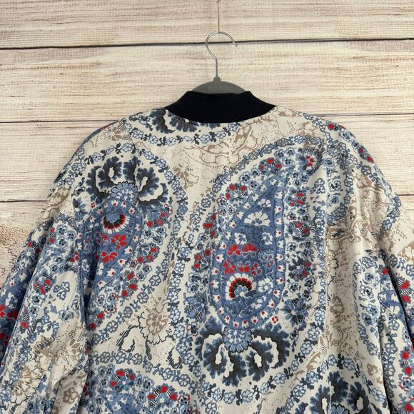 Free People Quilt Lined Floral Full Zip Jacket Womens Large Blue White Beige - Picture 4 of 13